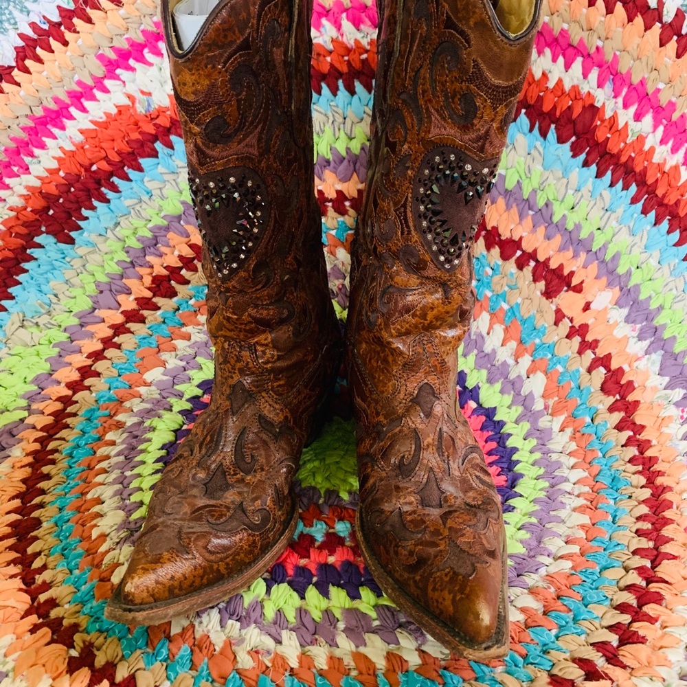 Corral Western boots with crystal heart design.